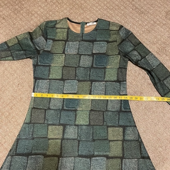 Green Patterned Dress Size M - Picture 10 of 10